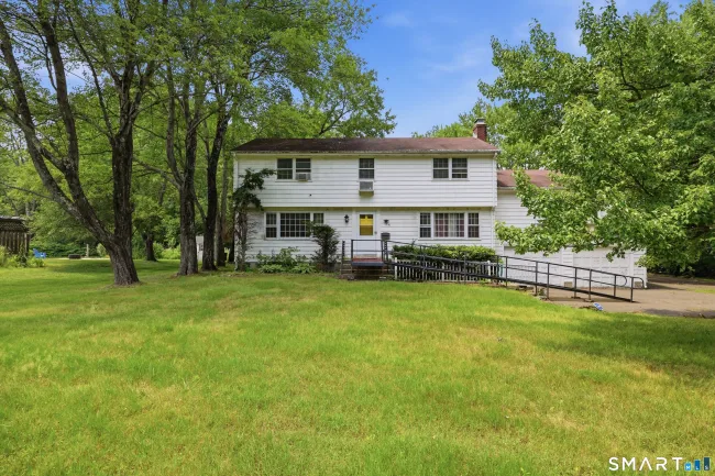 39 Maple Avenue