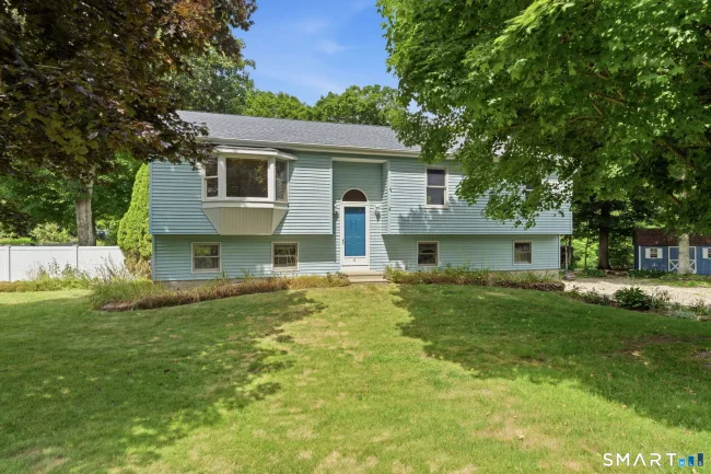 23 Old Schoolhouse Road