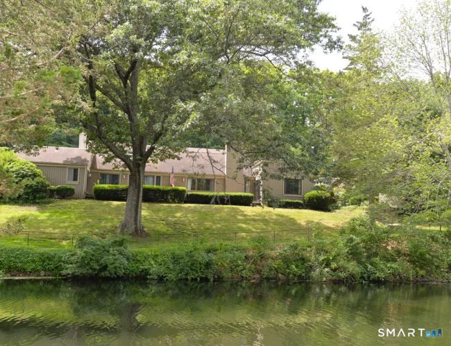 16 Heritage Village #A