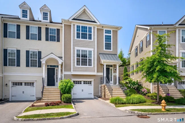 42 Moorland Drive #42