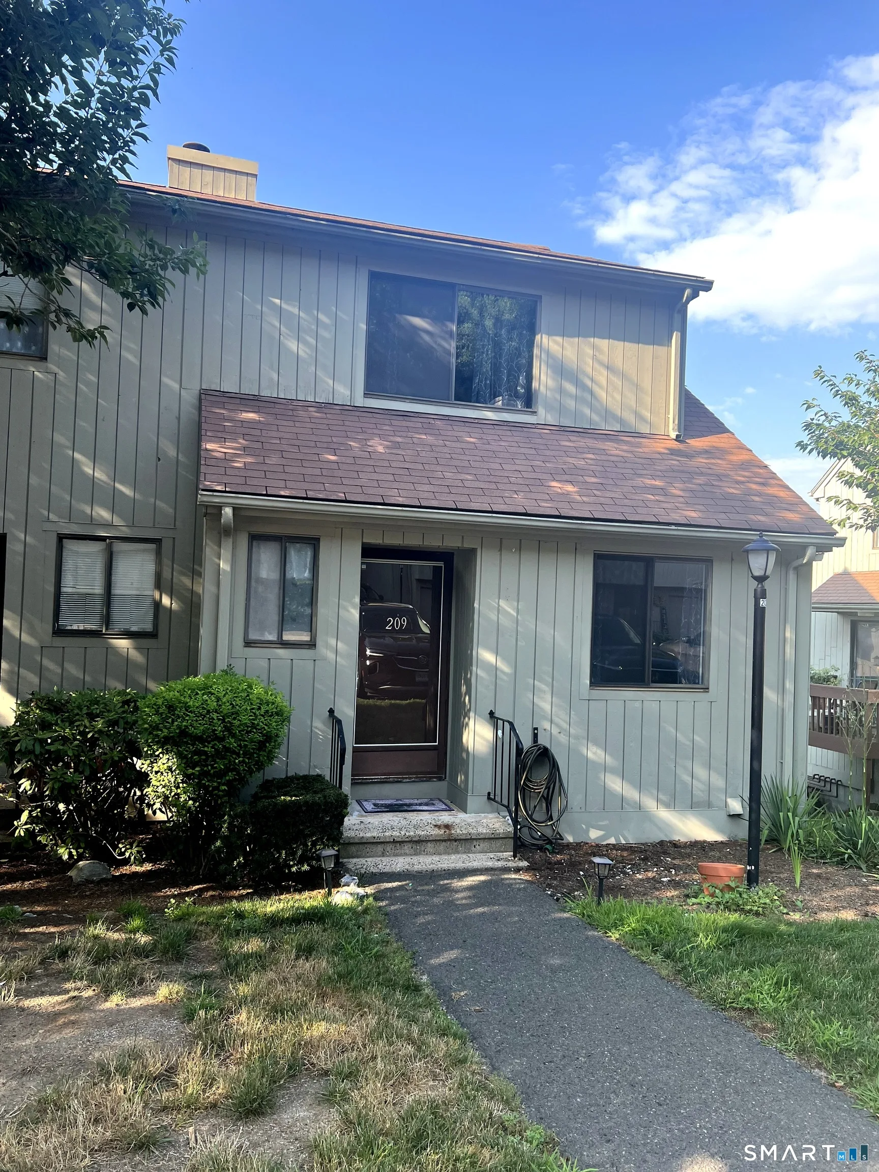 209 Concord Court #209, Beacon Falls, CT