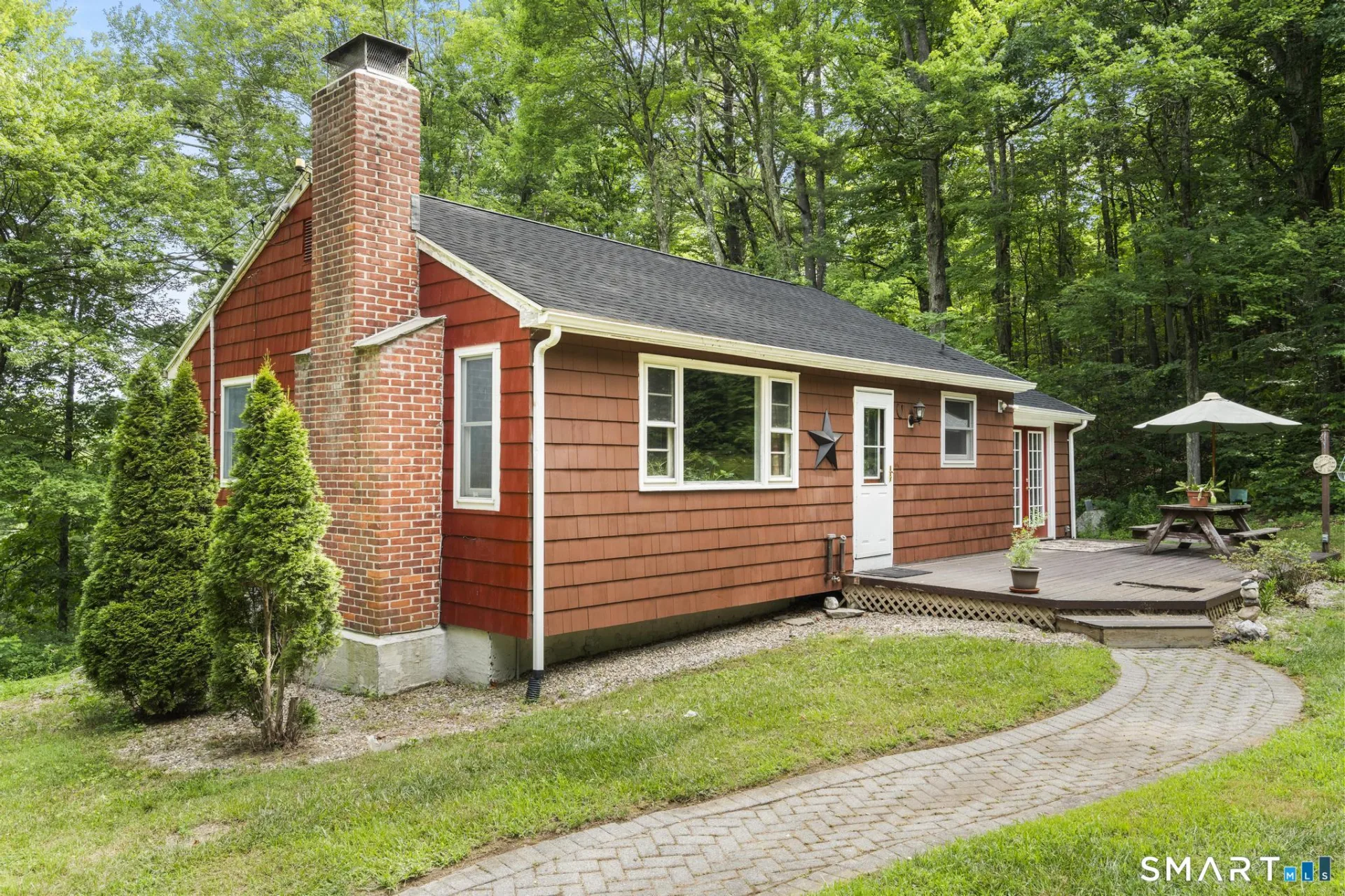 32 Fairview Avenue, New Hartford, CT