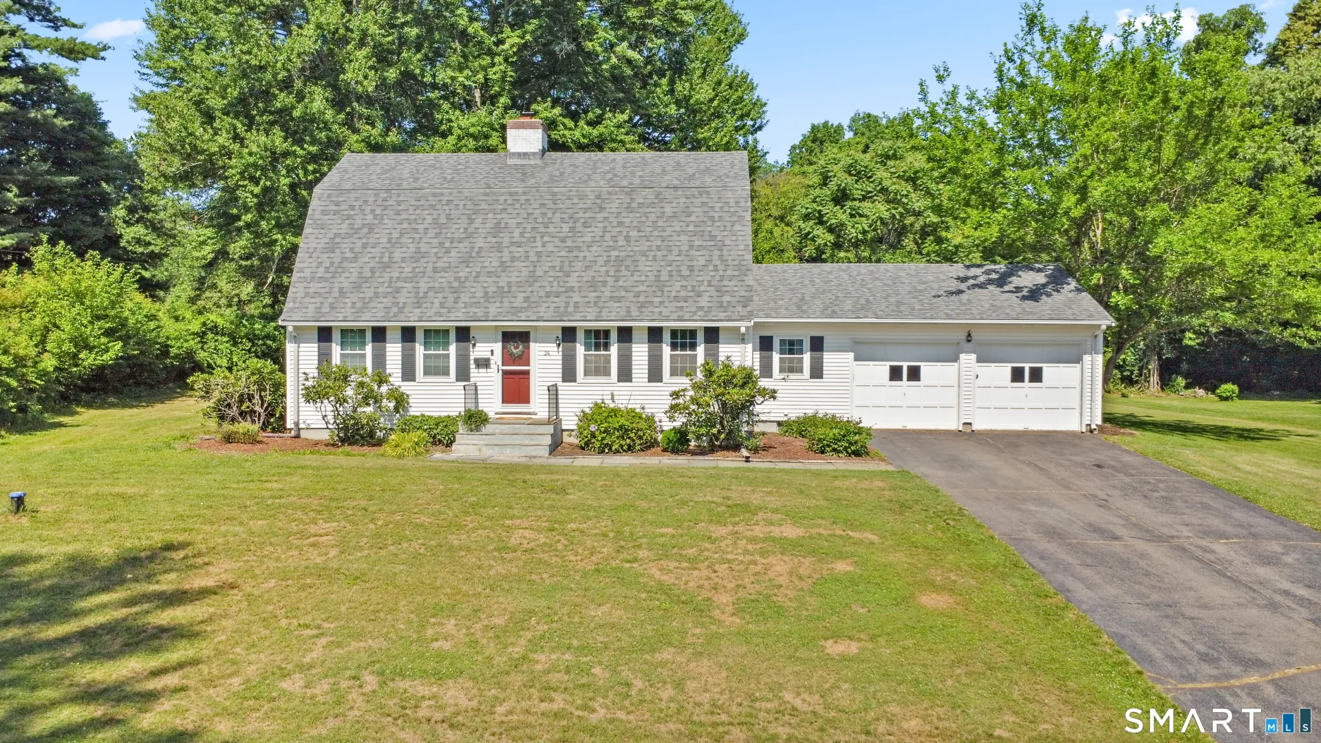 24 Maple Edge Drive, Bloomfield, CT