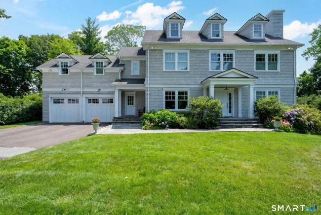 16 Annjim Drive