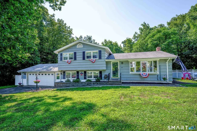 17 Julius Drive