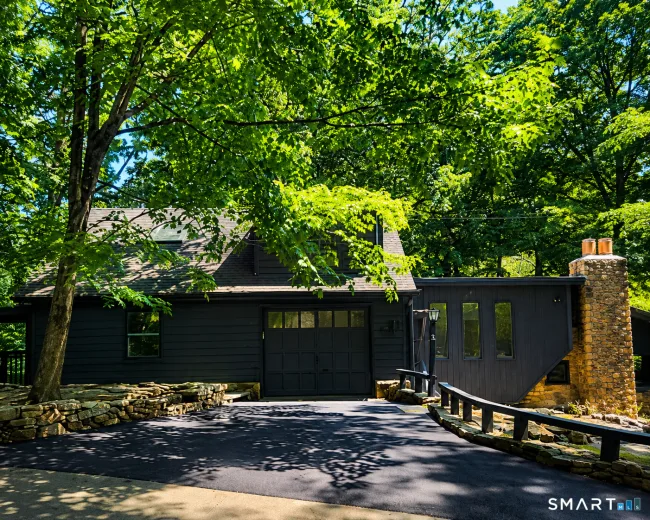 3 Topping Lane, Norwalk, CT