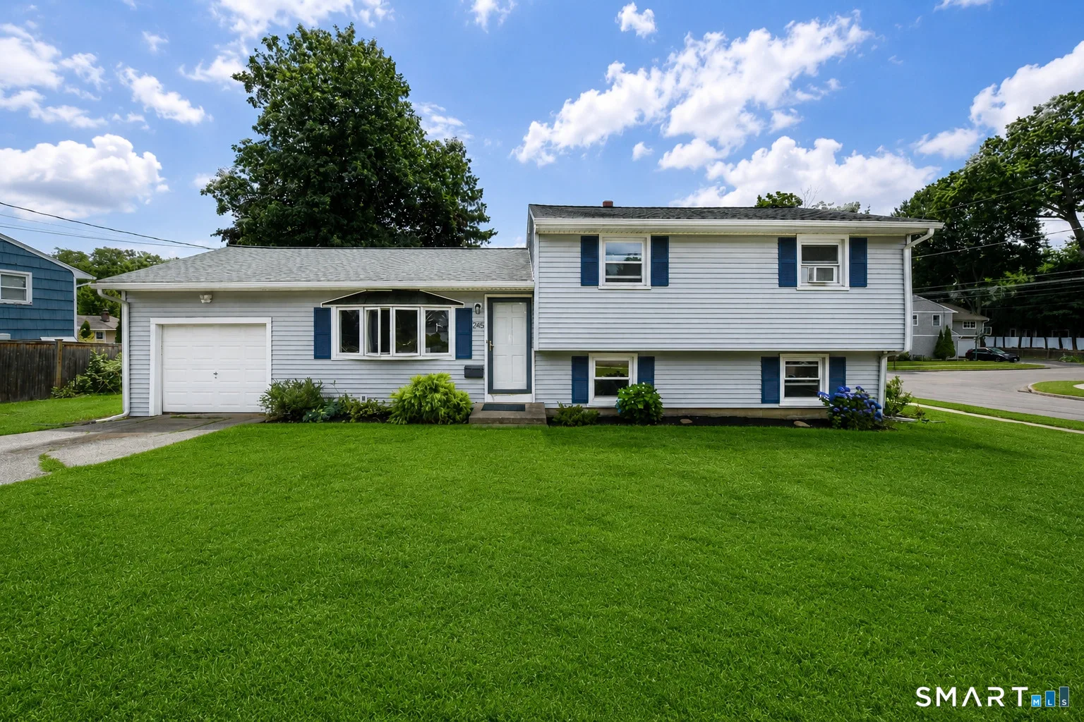 245 Oakwood Drive, Fairfield, CT
