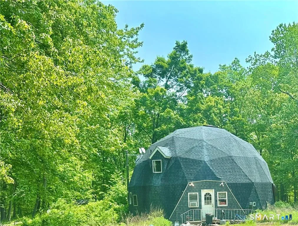 49 Cards Mill Road, Columbia, CT