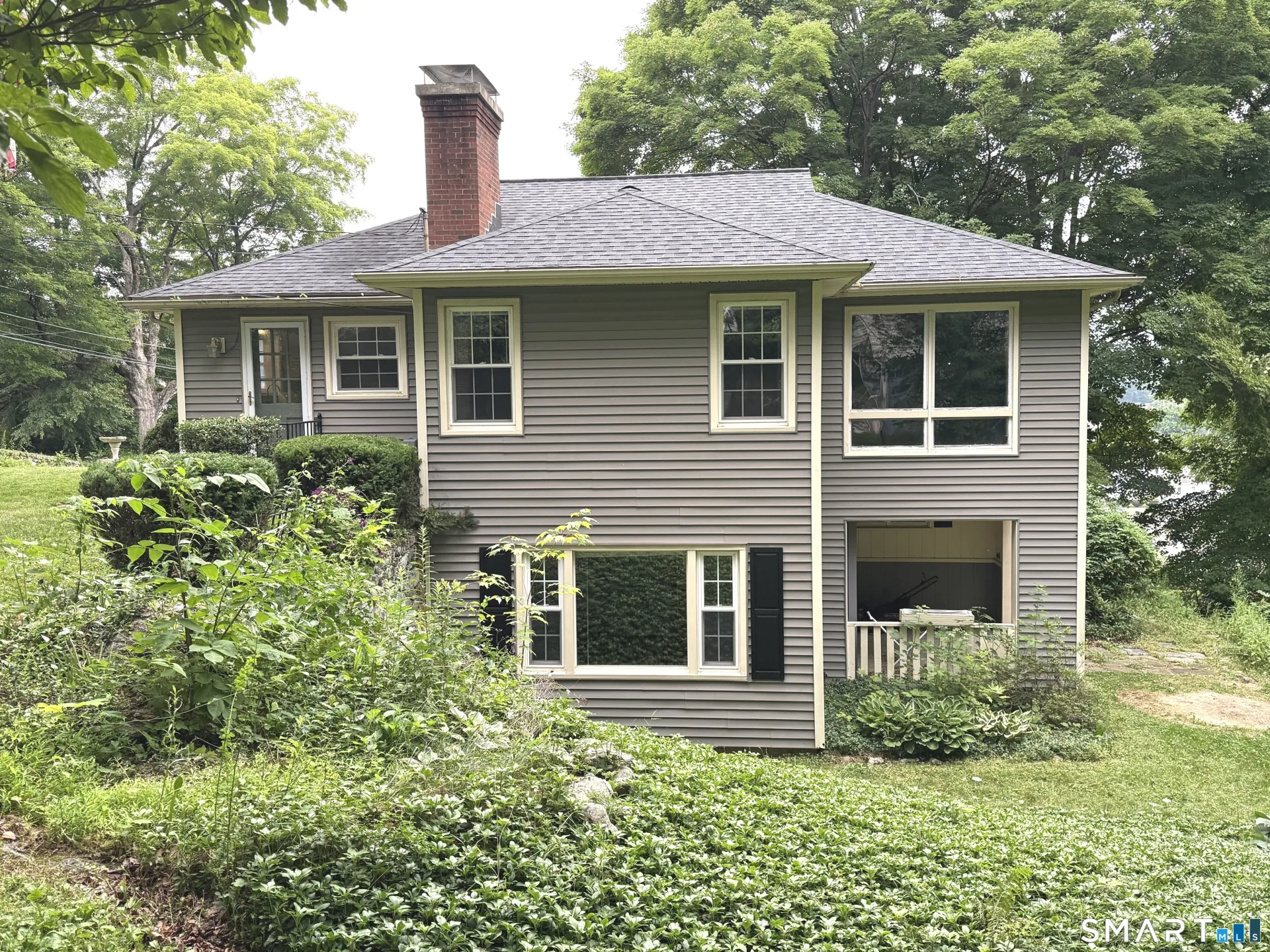 33 Hillcrest Avenue, Watertown, CT