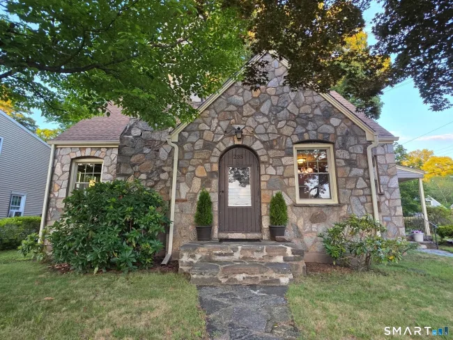 235 Summit Street