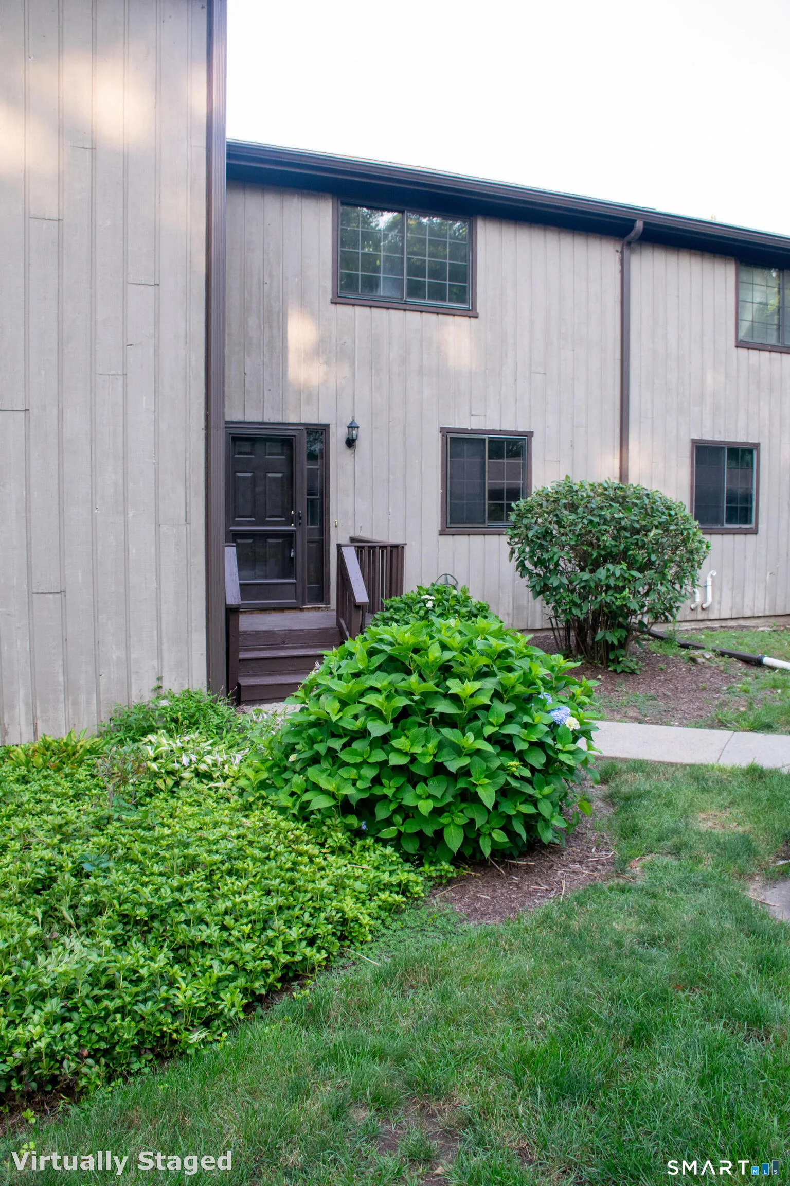 3379 Whitney Avenue, Hamden, CT