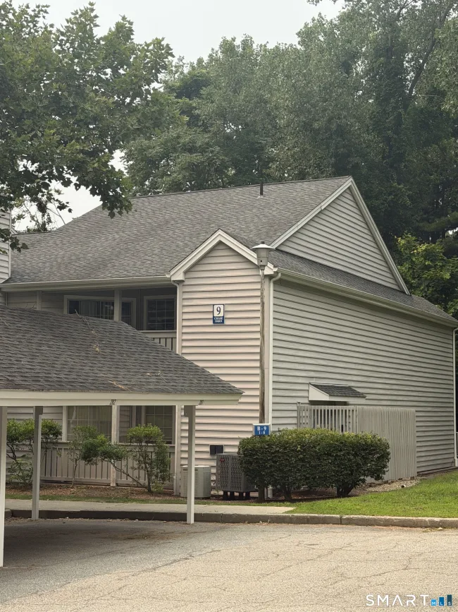 9 Chase Oaks Court