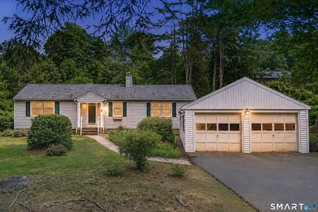 8 Mixville Road