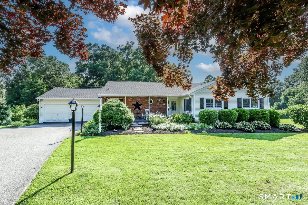41 High Ridge Road, Brookfield, CT