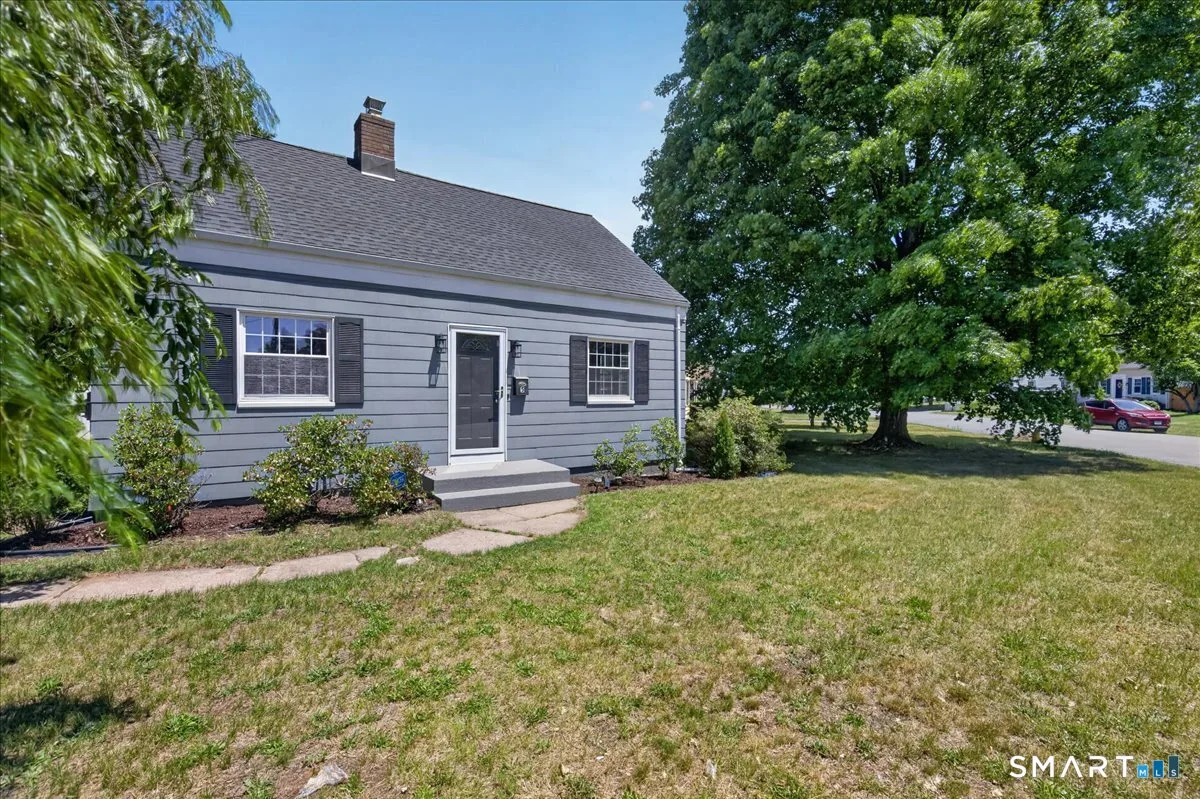 5 Lynmot Road, Hamden, CT