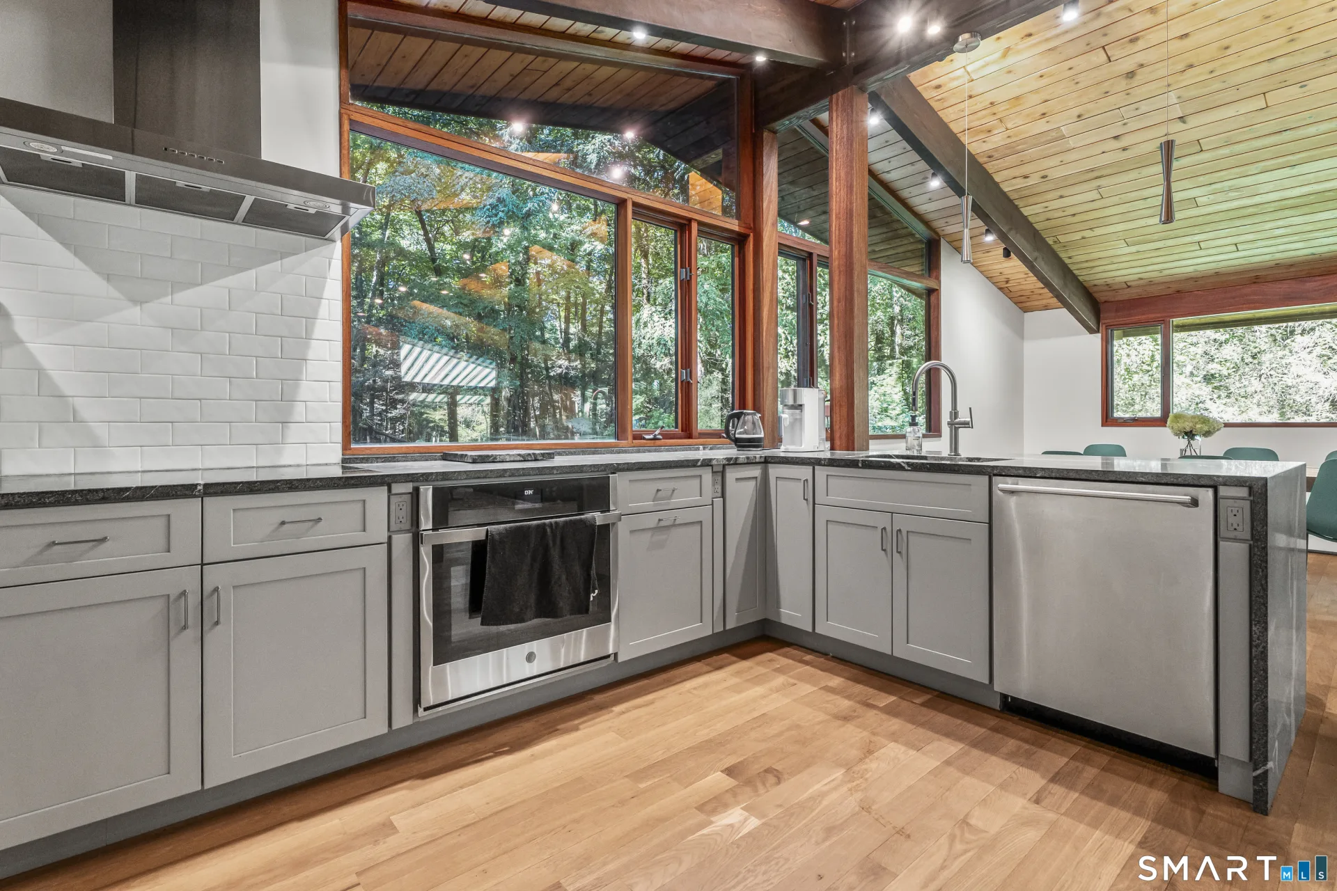 6 Great Pond Lane, Redding, CT