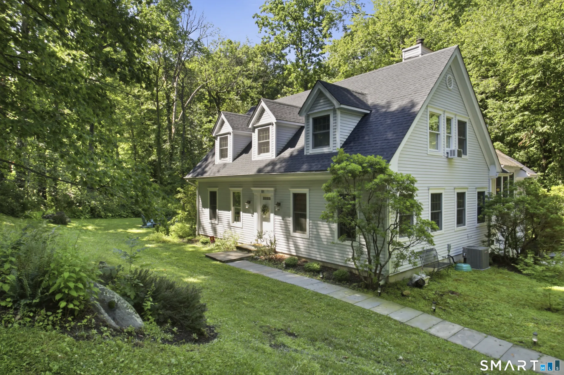 51 Mamanasco Road, Ridgefield, CT
