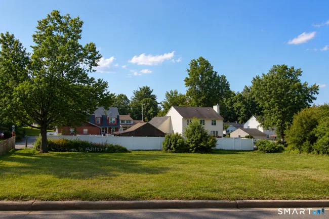 2581 Albany Avenue, West Hartford, CT