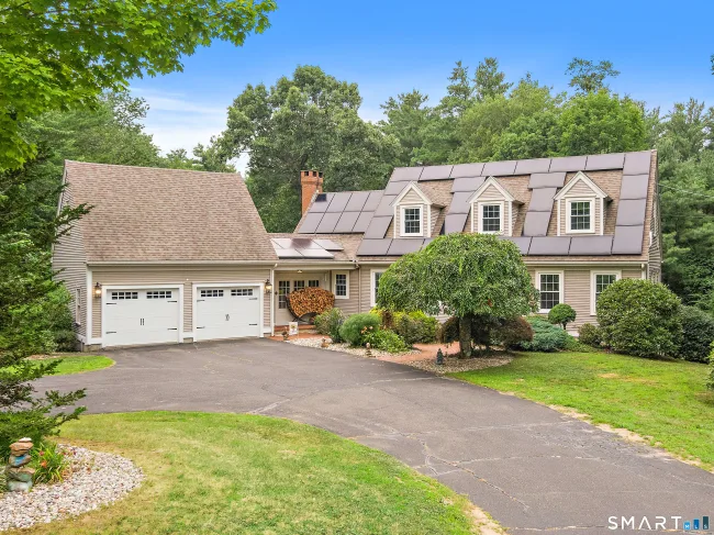 15 Woodland Drive