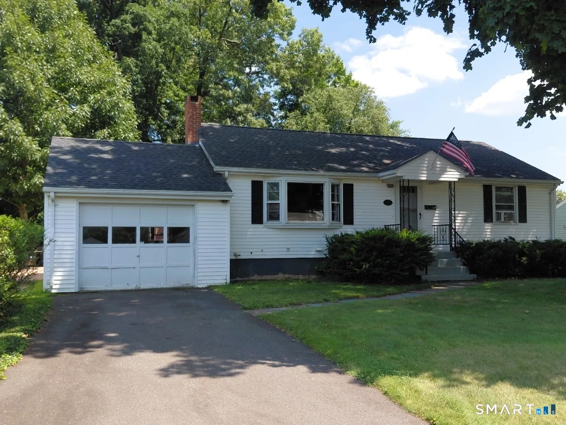 101 Brace Road, Newington, CT