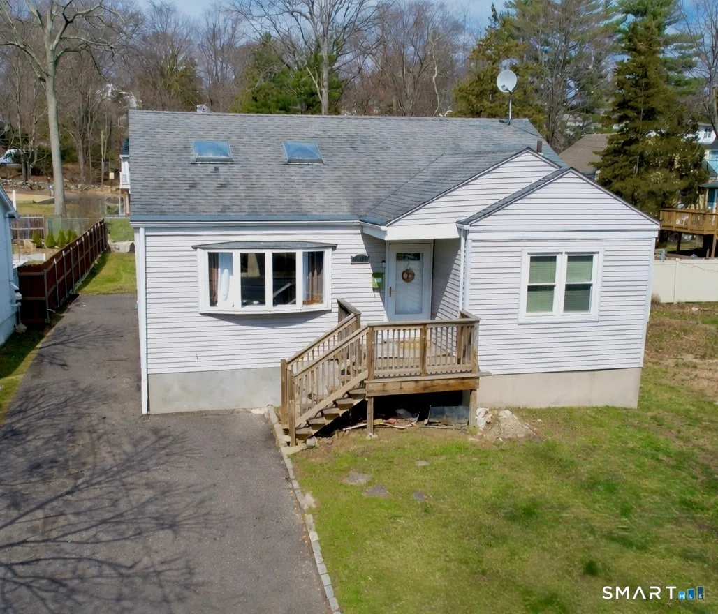 153 Oaklawn Avenue, Stamford, CT