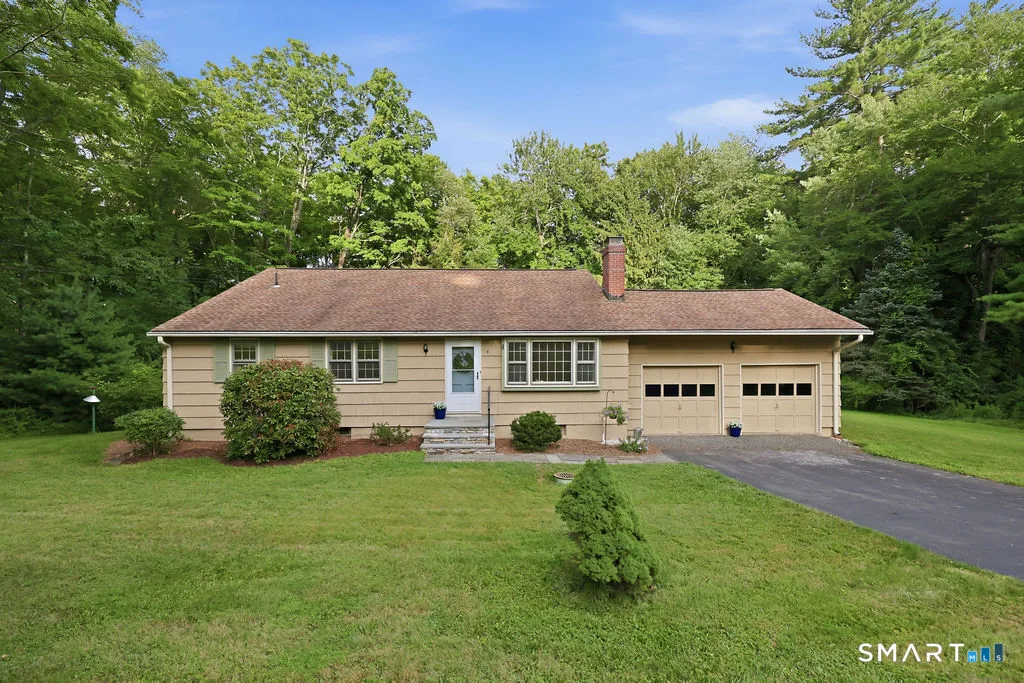 8 Valley View Drive, Simsbury, CT
