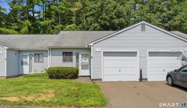 6 Knoll Lane #6