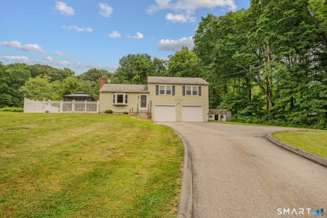 22 Goose Hill Road