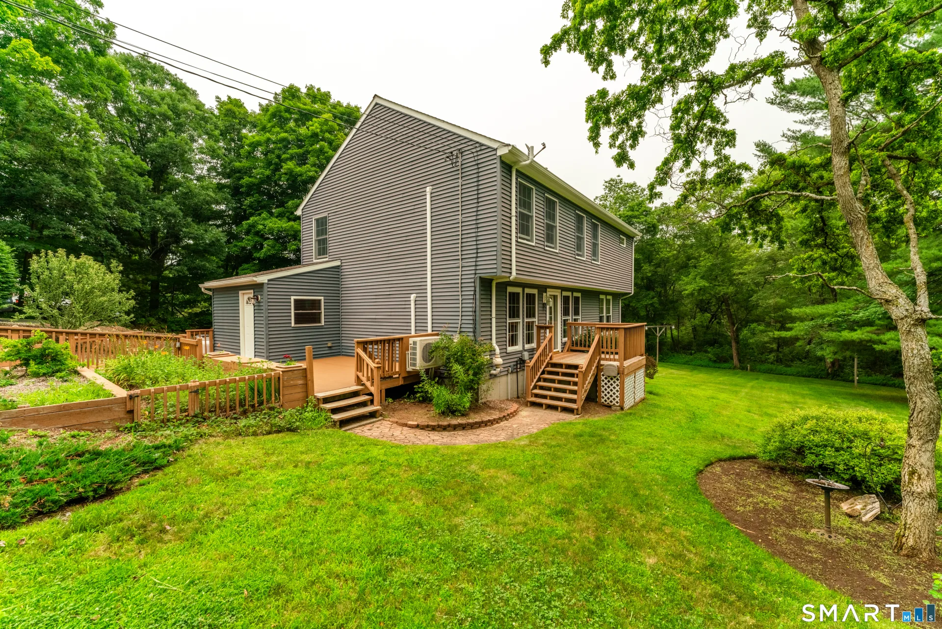 521 East Thompson Road, Thompson, CT