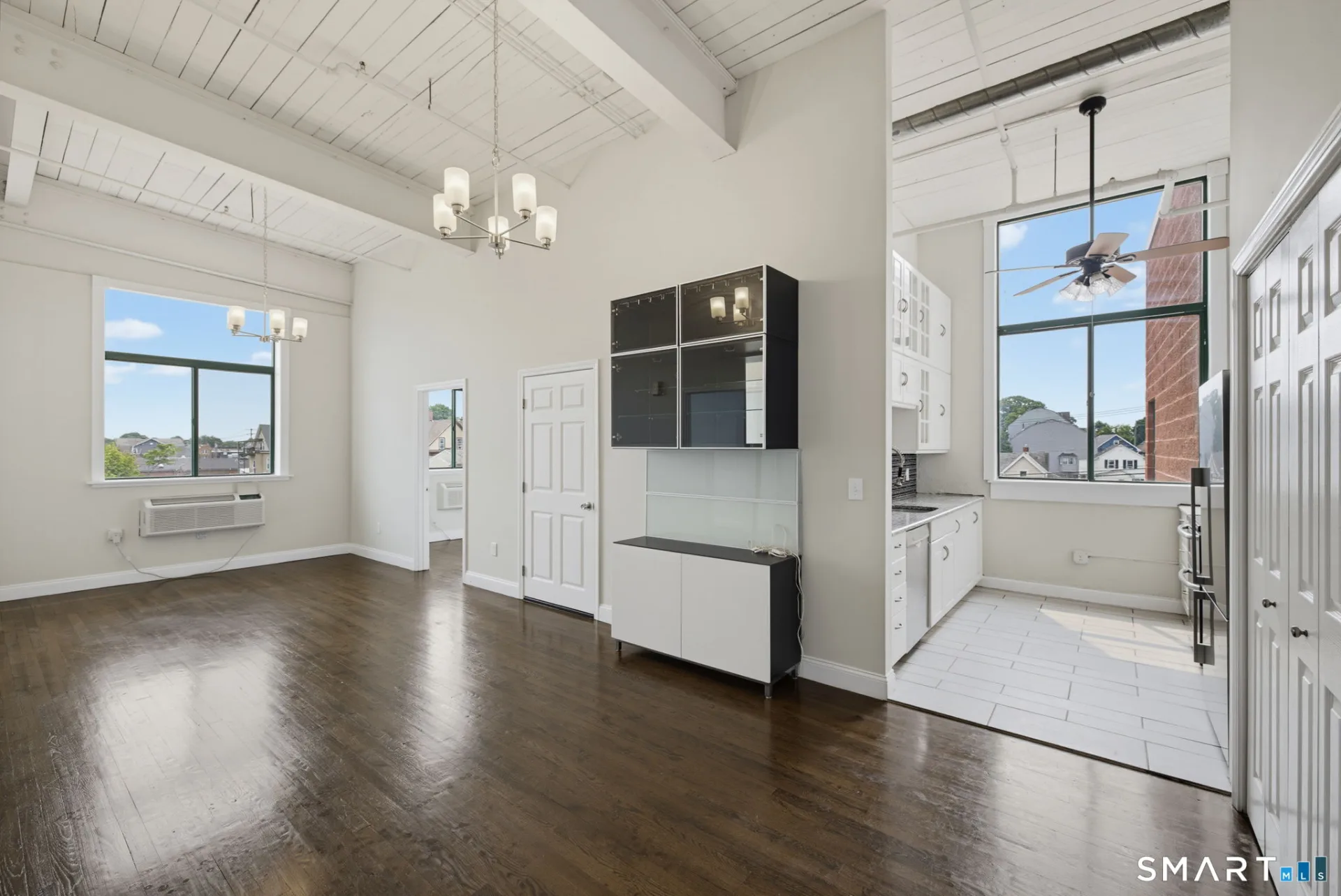 390 Charles Street #301, Bridgeport, CT