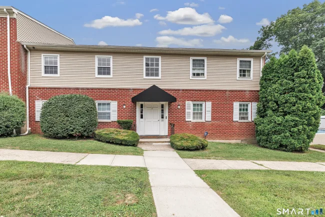 50 Greenhouse Road #2C