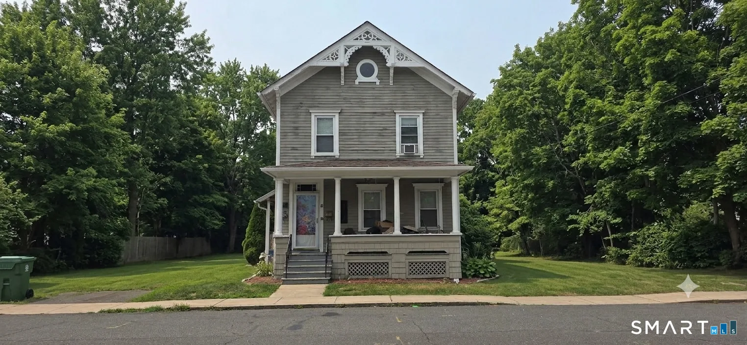 8 Chestnut Street, Windsor Locks, CT