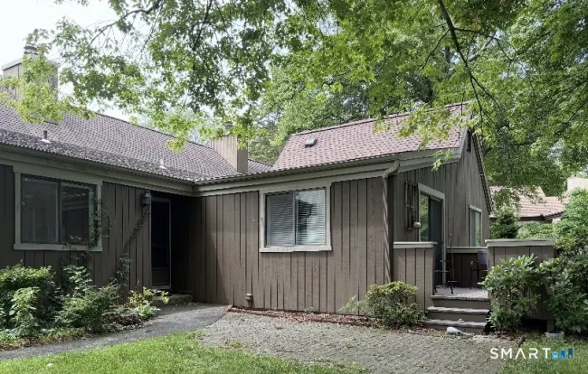 383 Sequoia Lane #B