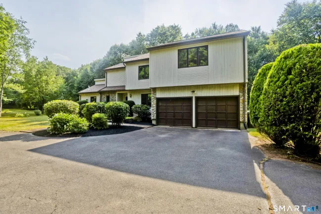 80 West View Drive