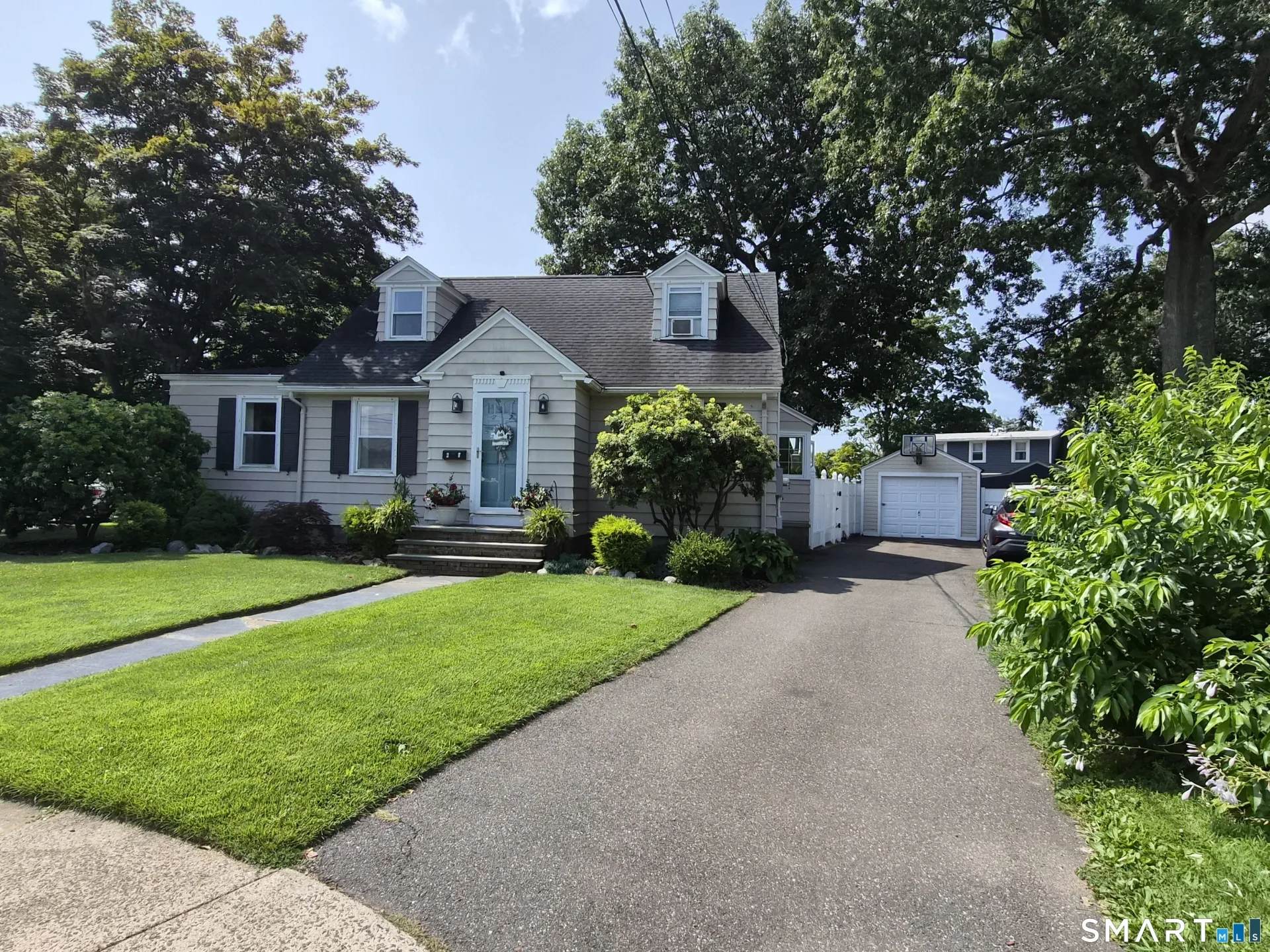 27 Kohary Drive, Milford, CT