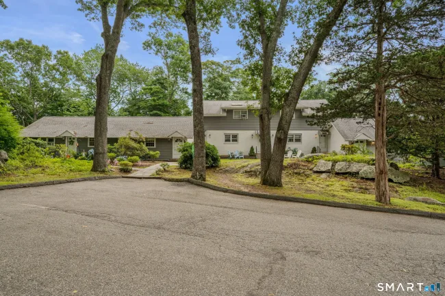 15 Sunset Terrace #9, Essex, CT