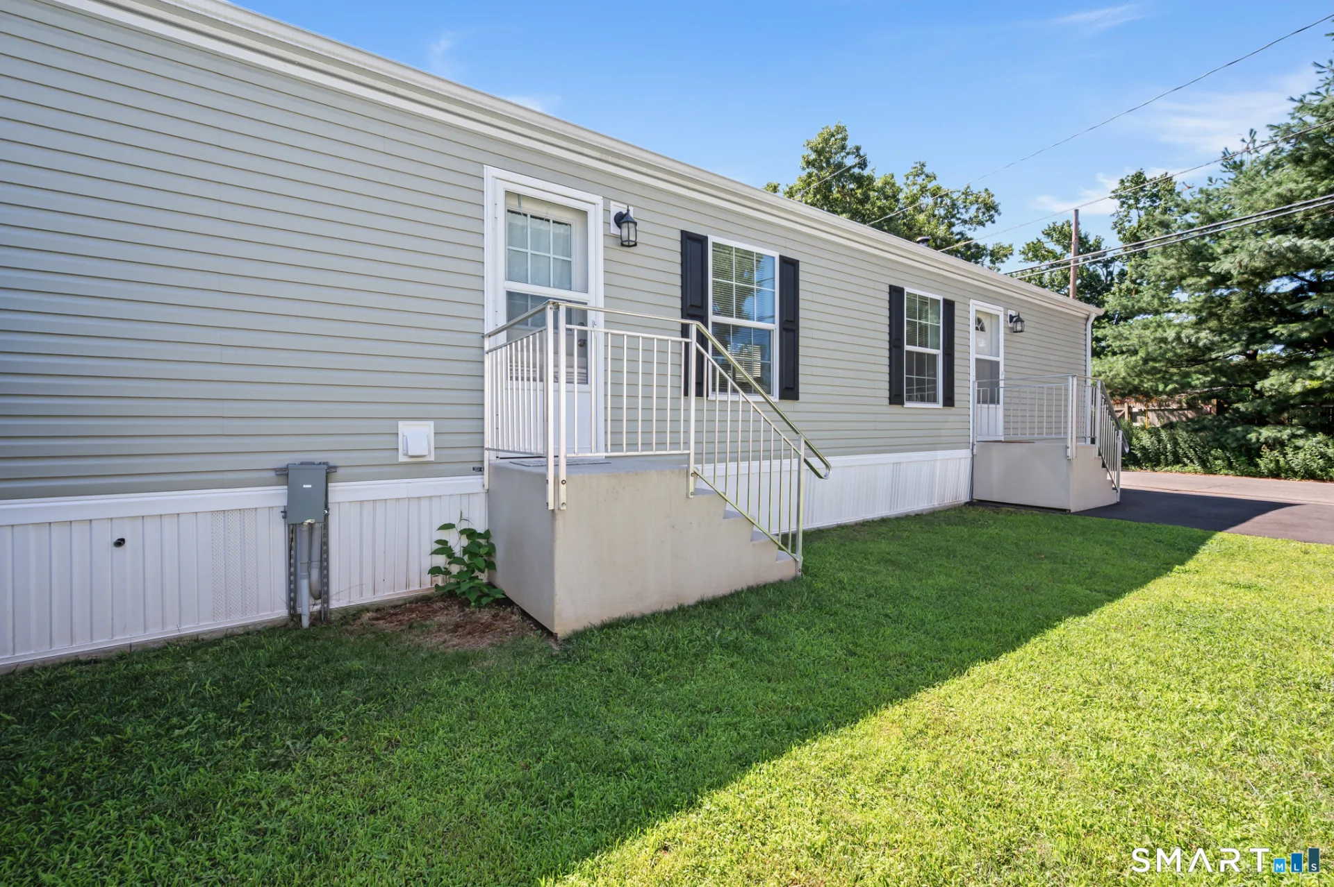 21 Western Sands Bridge, Wallingford, CT