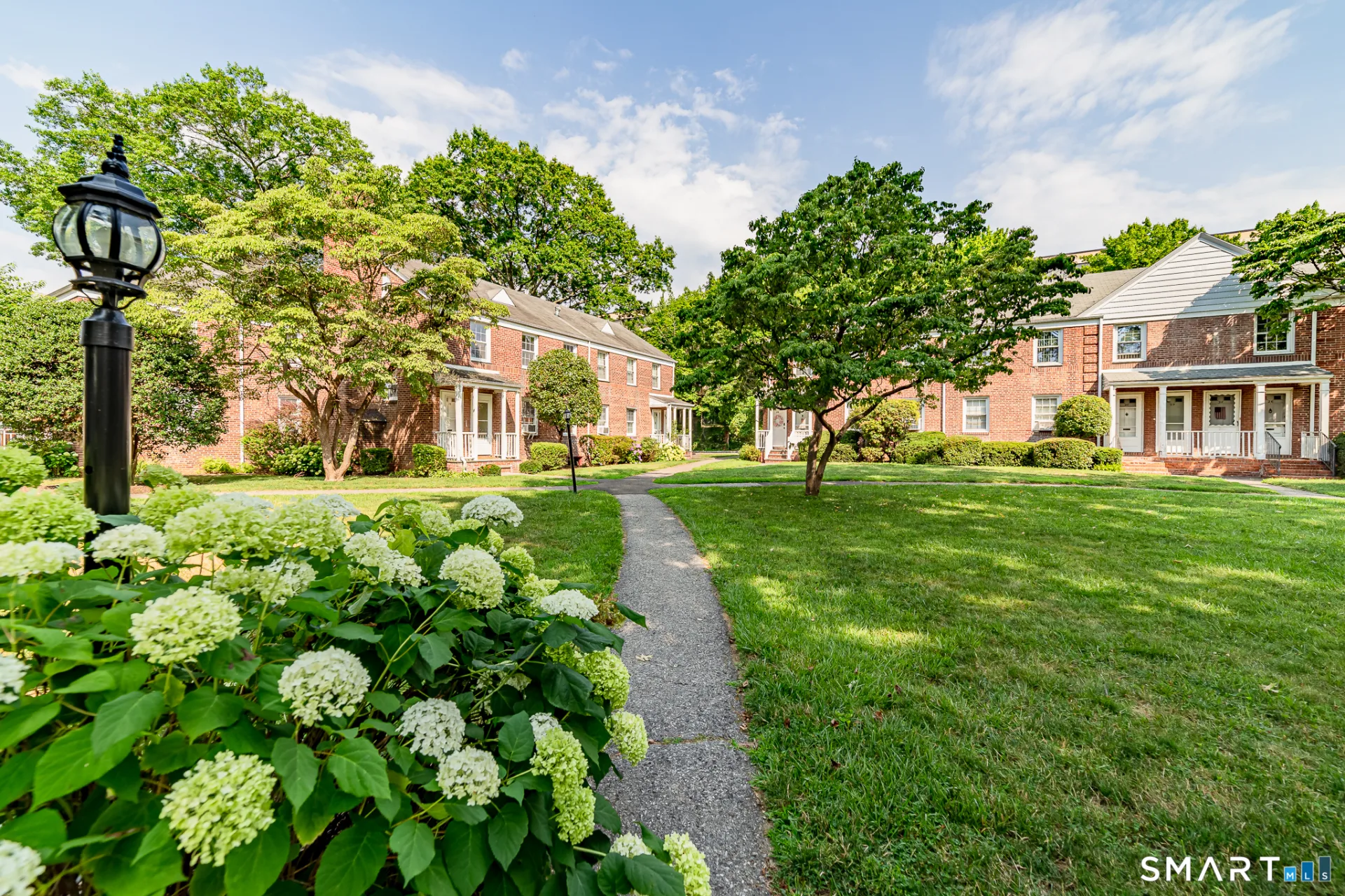 2475 Summer Street #1M, Stamford, CT