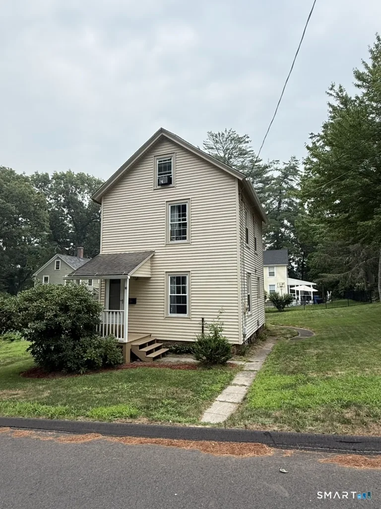 10 Middle Lane, Simsbury, CT