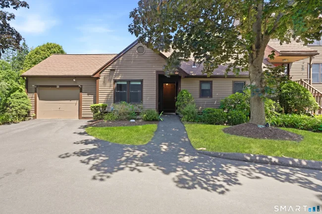 21 Sprucebrook Trail #21, Monroe, CT