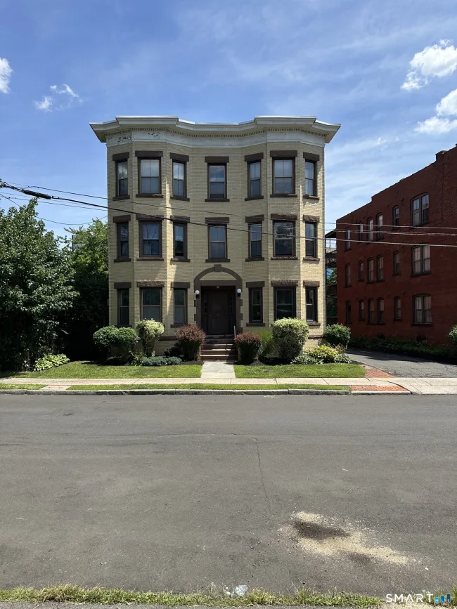 36 Essex Street #1C