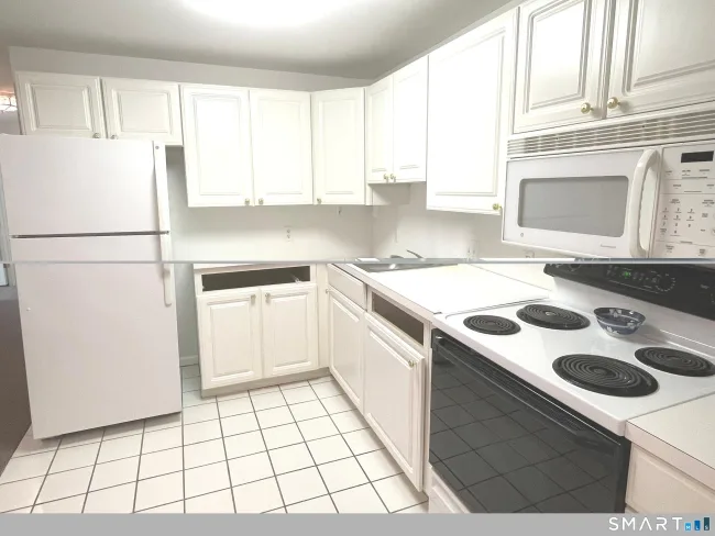 75 Washington Avenue #3-103, Hamden, CT