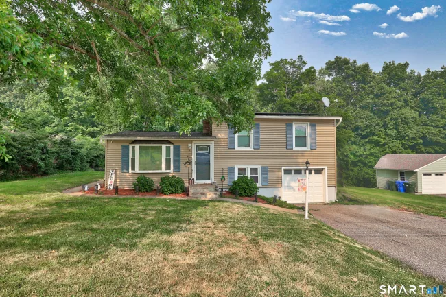 98 Edgewood Avenue, Thomaston, CT