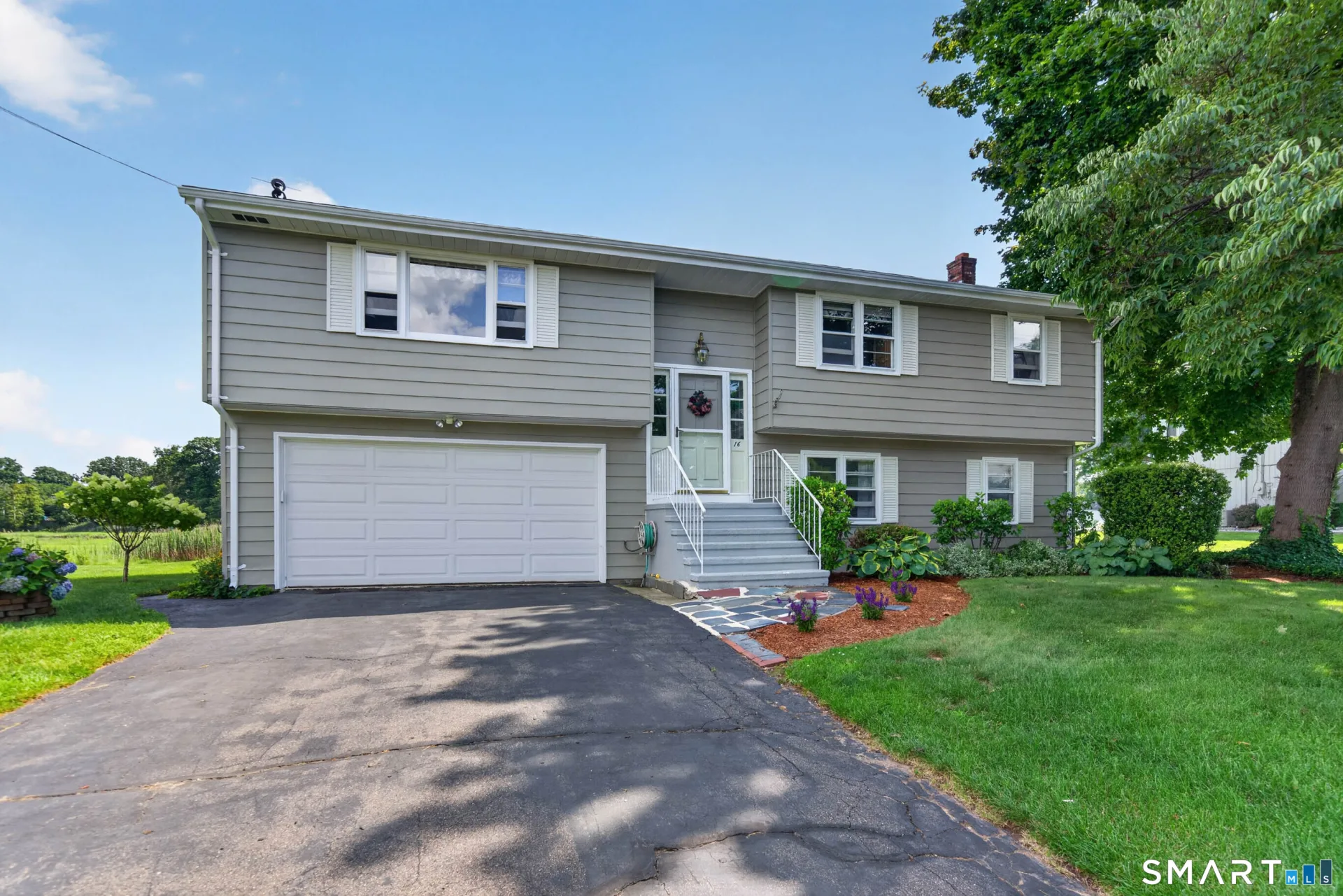 16 Driscoll Road, Branford, CT