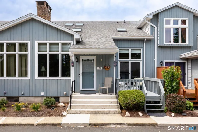 13 Ivy Lane #13