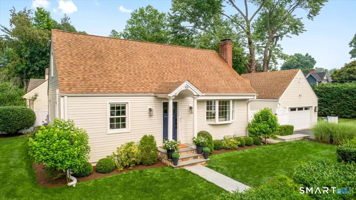 105 Holmes Avenue, Darien, CT