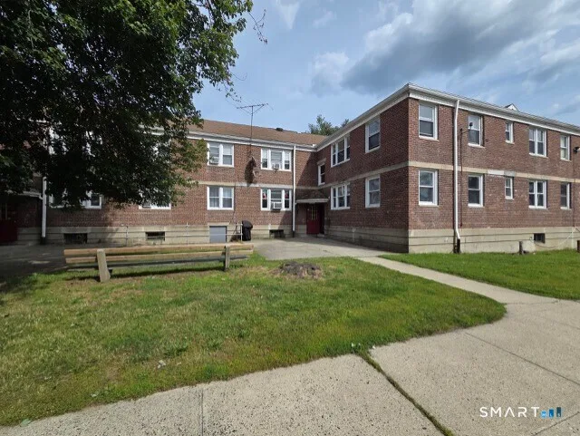 54 Canaan Court #18, Bldg 85, Stratford, CT