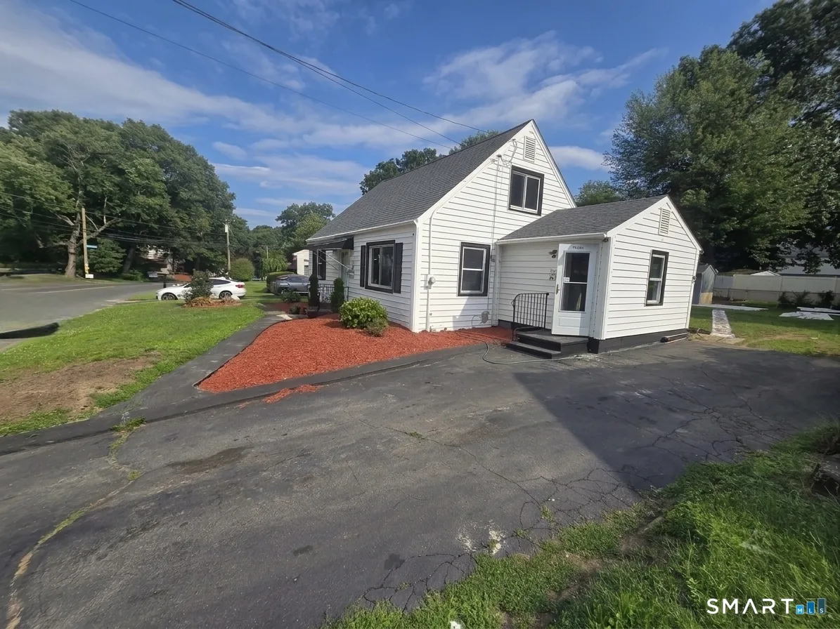 207 Nichols Drive, Waterbury, CT