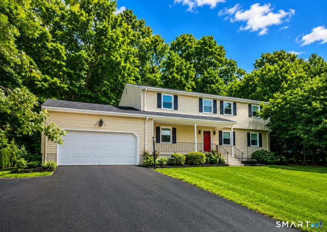 132 Hollyberry Lane