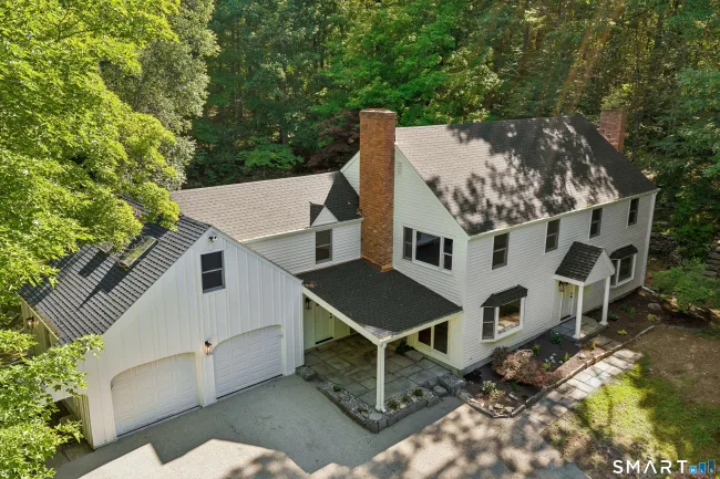 22 East Woods Road, Roxbury, CT